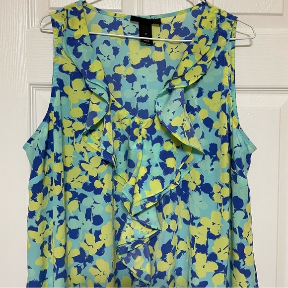 Lane Bryant Ruffled Green and Blue sleeveless Blouse with Peter Pan collar - Picture 2 of 8
